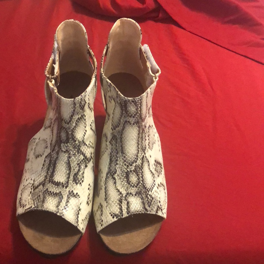 Jolimall animal print wedge